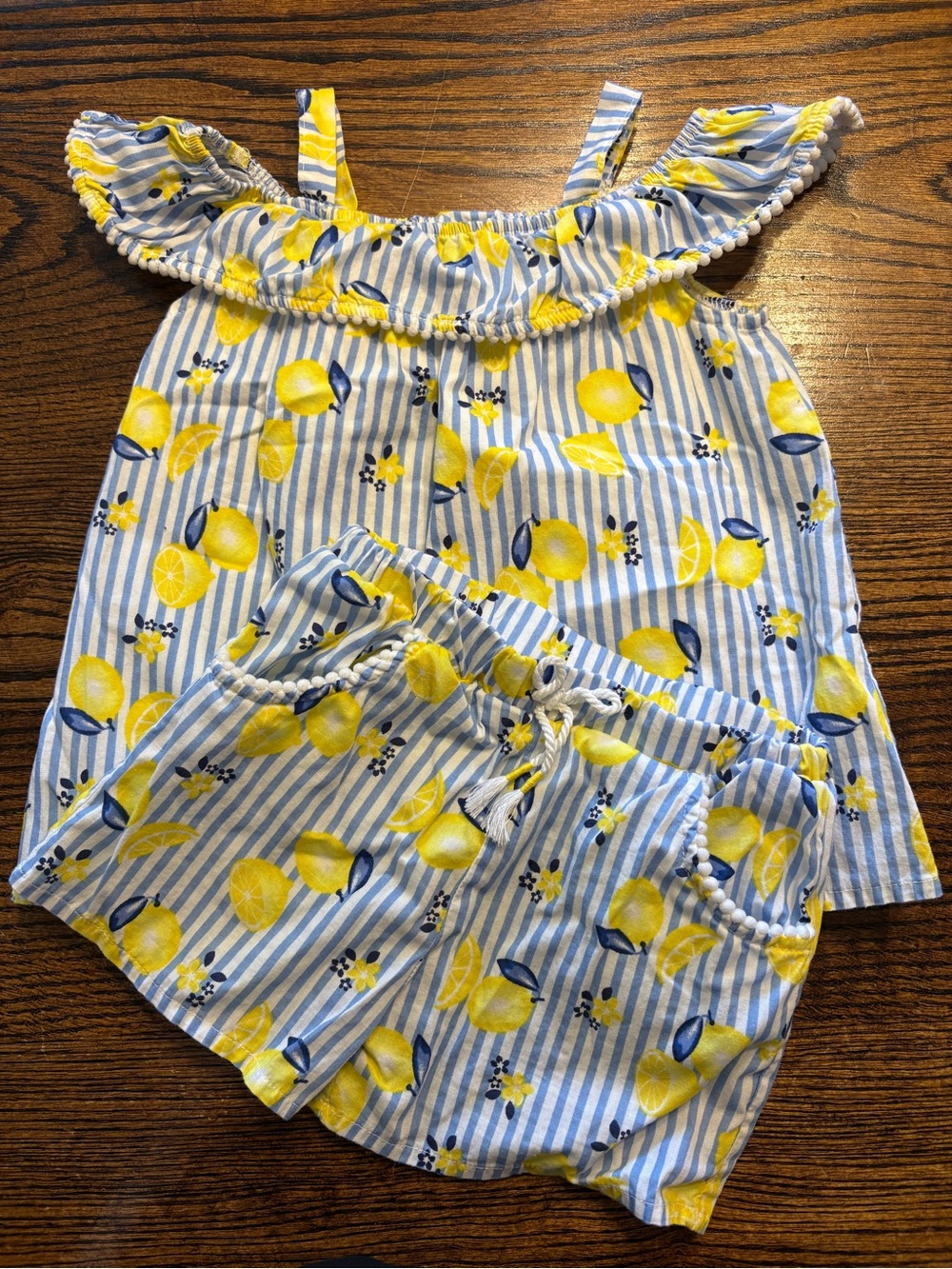 Okie Dokie Two Piece Striped Toddler Shorts Set Size 4T Lemons Summer